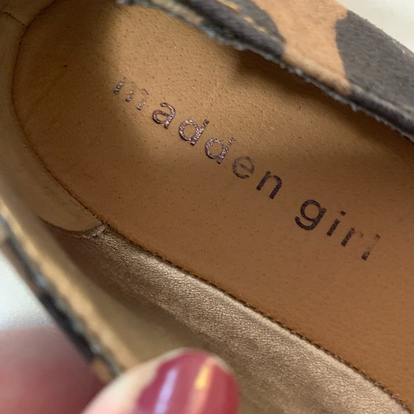 Madden Girl leopard flats - Picture 2 of 3